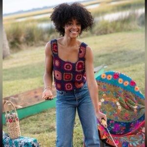 Natural Life Granny Square Crochet Crop Top , tank top Navy multicolored S/M
